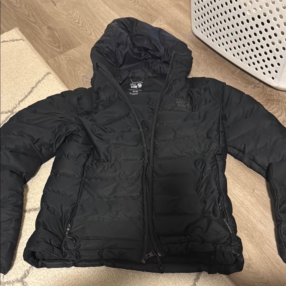 Mountain Hardwear Black Puffer Jacket with Hood